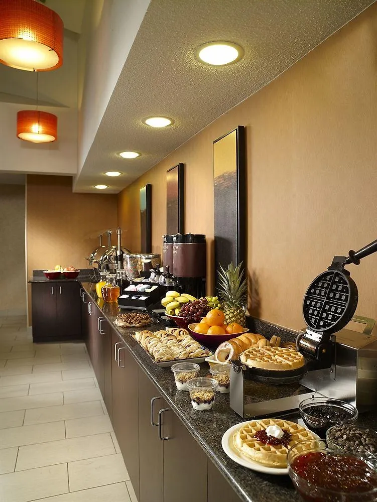 Residence Inn By Marriott Vancouver Downtown 3*,  Canada