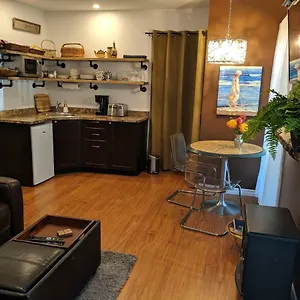 Apartment Oceanspray Hideaway North Saanich